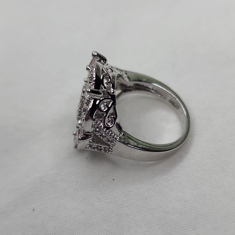 VINTAGE DIAMOND ART DECO RING - Picture 7 of 11